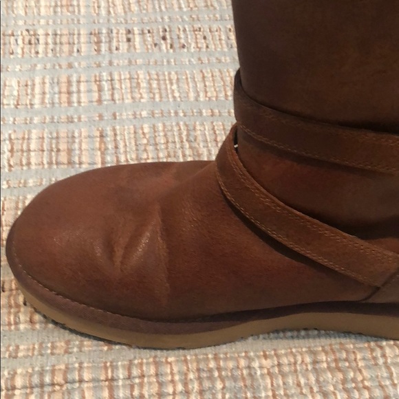 UGG tan women’s fur lined boots - final sale - Picture 10 of 13